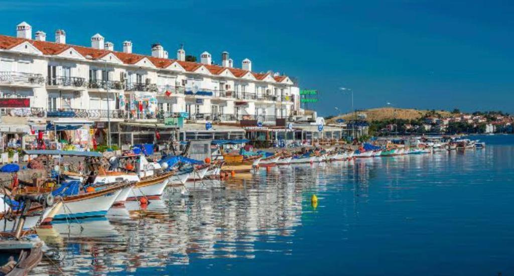Palmiye Konuk Evi Foça Eksteriør bilde