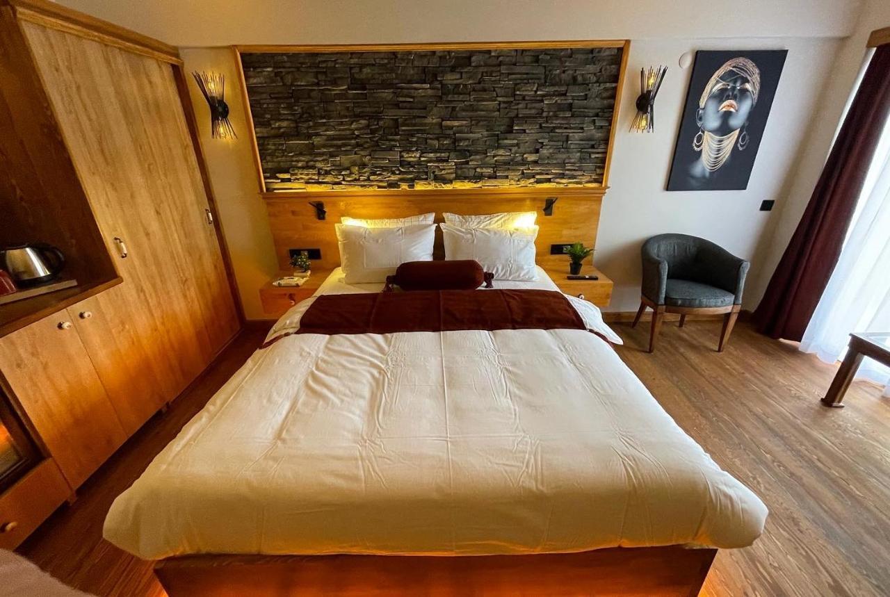 Palmiye Konuk Evi Foça Eksteriør bilde
