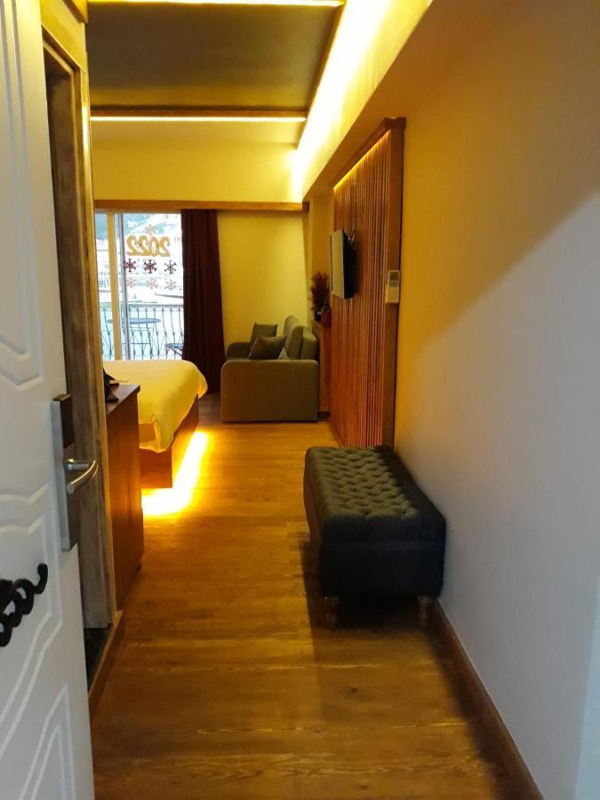 Palmiye Konuk Evi Foça Eksteriør bilde